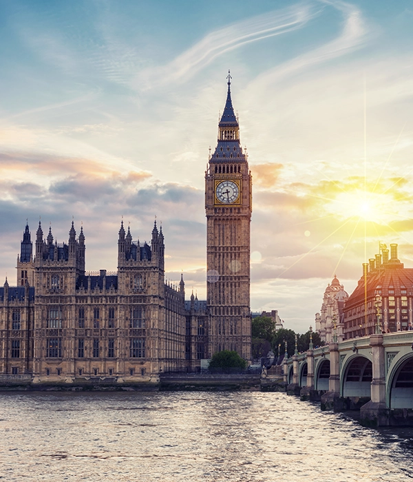 Delegates networking at the Turkish Business Forum, representing collaboration and shared goals.