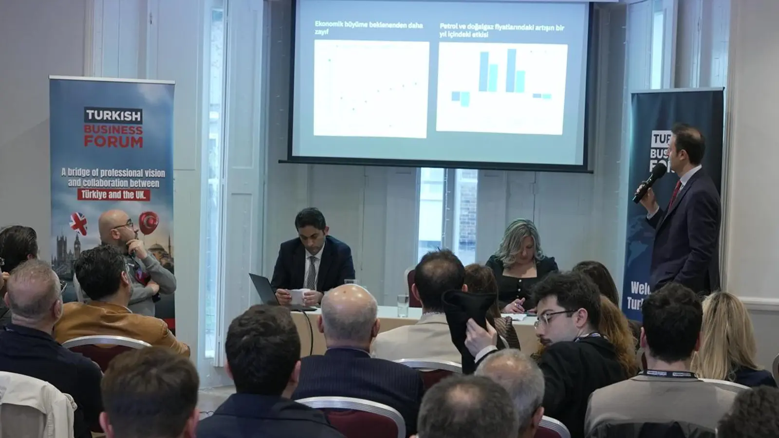 A vibrant business networking session showing a diverse group of entrepreneurs and investors establishing new professional connections in London.